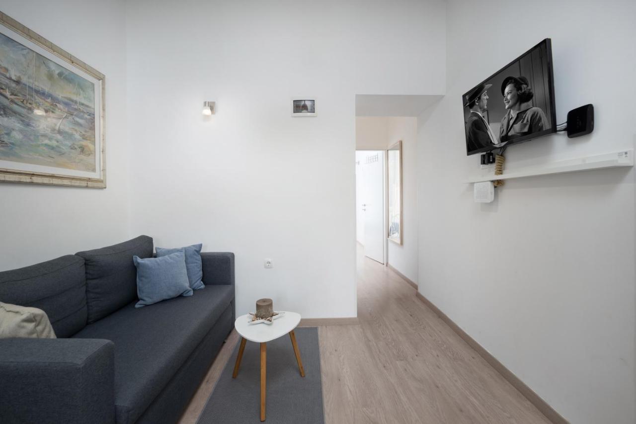 Naval Apartment Rijeka Bagian luar foto