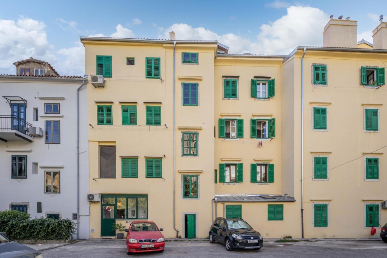 Naval Apartment Rijeka Bagian luar foto